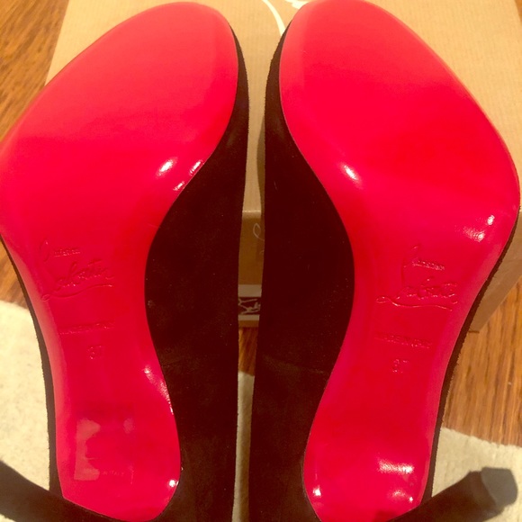 Christian Louboutin Shoes - Christian Louboutin Suede Fifi 100 size 37